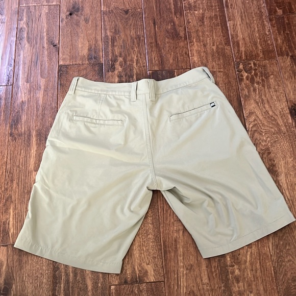 Travis Mathew Golf Shorts - Picture 2 of 3